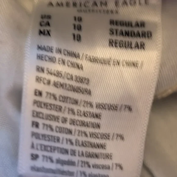 American  Eagle Outfitters High Rise Crop Light Blue Distressed Jeans - Picture 13 of 15